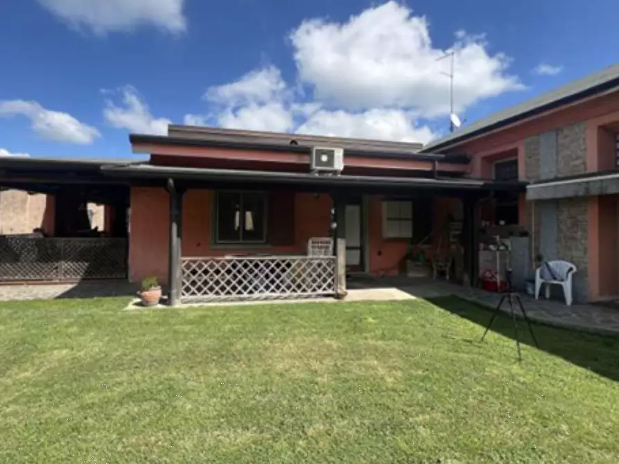 Immagine 2 di Appartamento in vendita  in Viale Dante Alighieri a Gonzaga