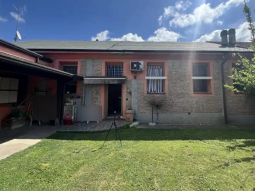 Immagine 1 di Appartamento in vendita  in Viale Dante Alighieri a Gonzaga