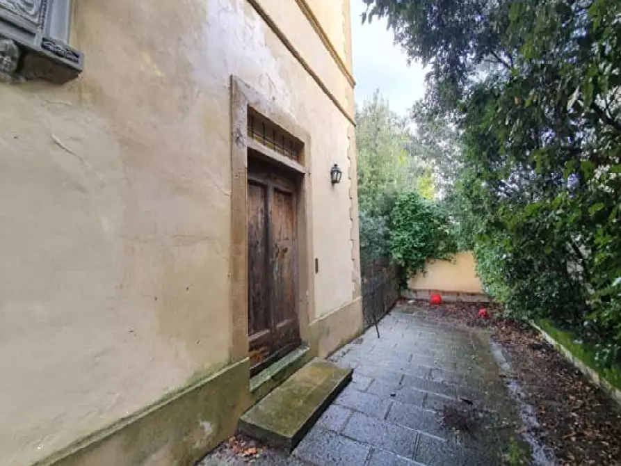 Immagine 1 di Villa in vendita  in Via Vernalese a Bagno A Ripoli