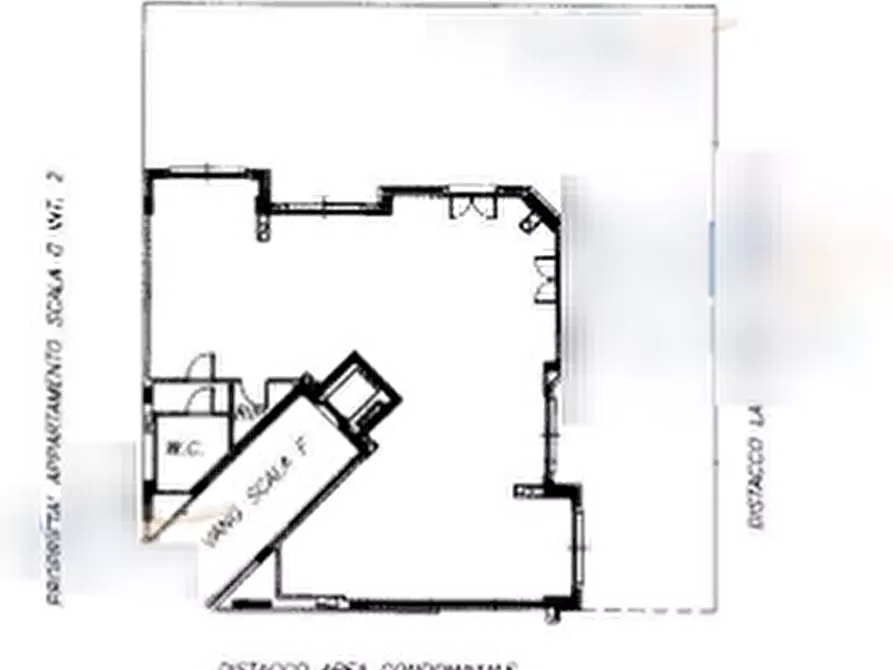 Immagine 11 di Negozio in vendita  in Via Cinquefrondi a Roma