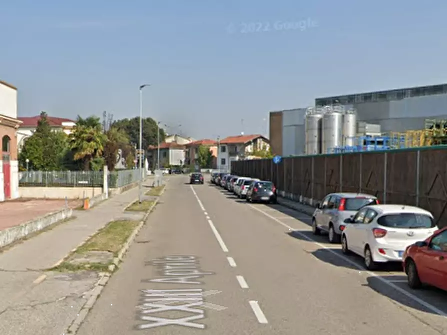 Immagine 2 di Negozio in vendita  in Via XXIII Aprile a Suzzara