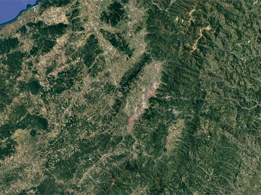 Immagine 17 di Posto auto in vendita  in Via Mortelle a Carmignano