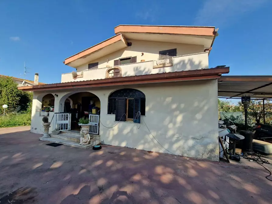 Immagine 1 di Casa indipendente in vendita  in Via Pantelleria a Aprilia
