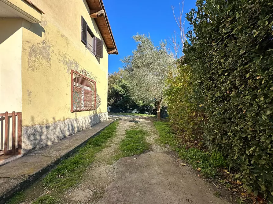casa indipendente in vendita ad Aprilia in zona Fossignano