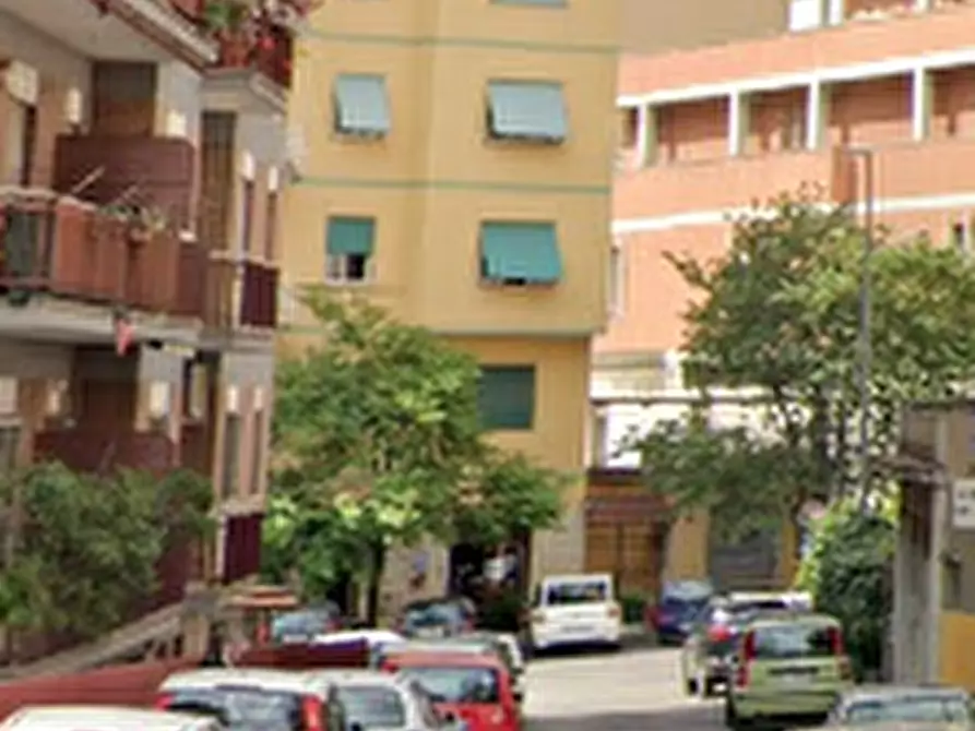 Immagine 14 di Appartamento in vendita  in Via di Villa Lauricella a Roma