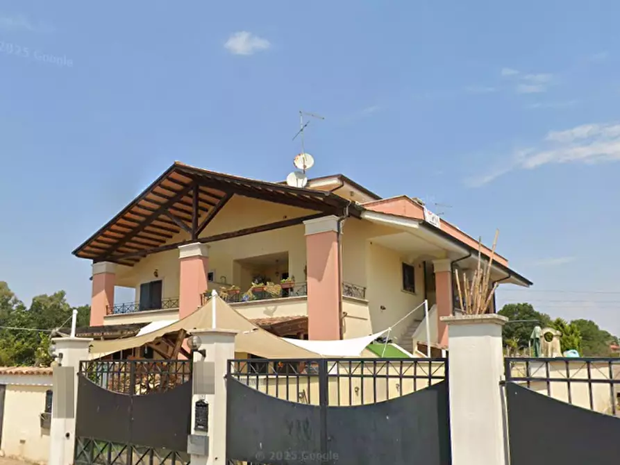 Immagine 8 di Appartamento in vendita  in Via delle Primule a Pomezia