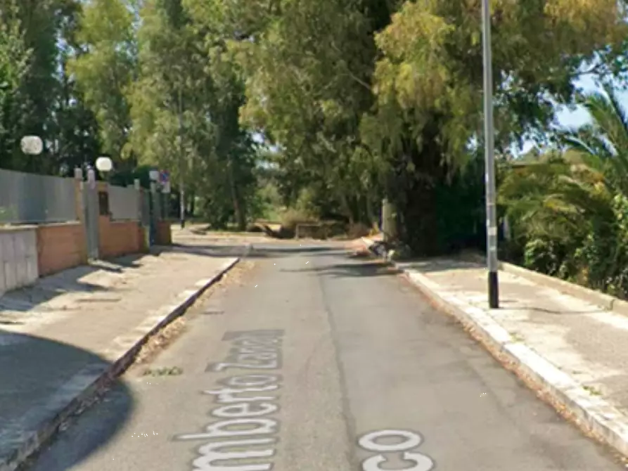 Immagine 8 di Ufficio in vendita  in Via Umberto Zanotti Bianco  a Roma