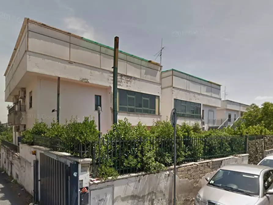 Immagine 1 di Stabile in vendita  in Via Dionisio a Roma