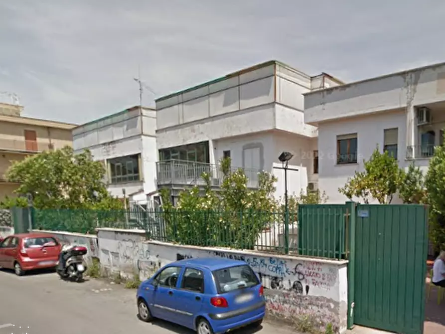 Immagine 6 di Stabile in vendita  in Via Dionisio a Roma