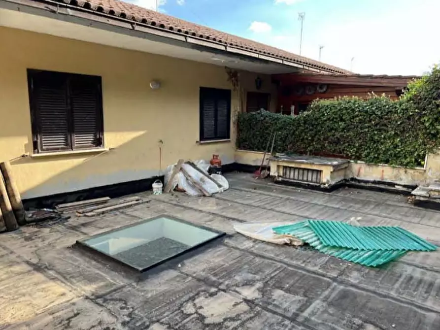 Immagine 1 di Villa in vendita  in Via Salvo D'Acquisto a Lanuvio