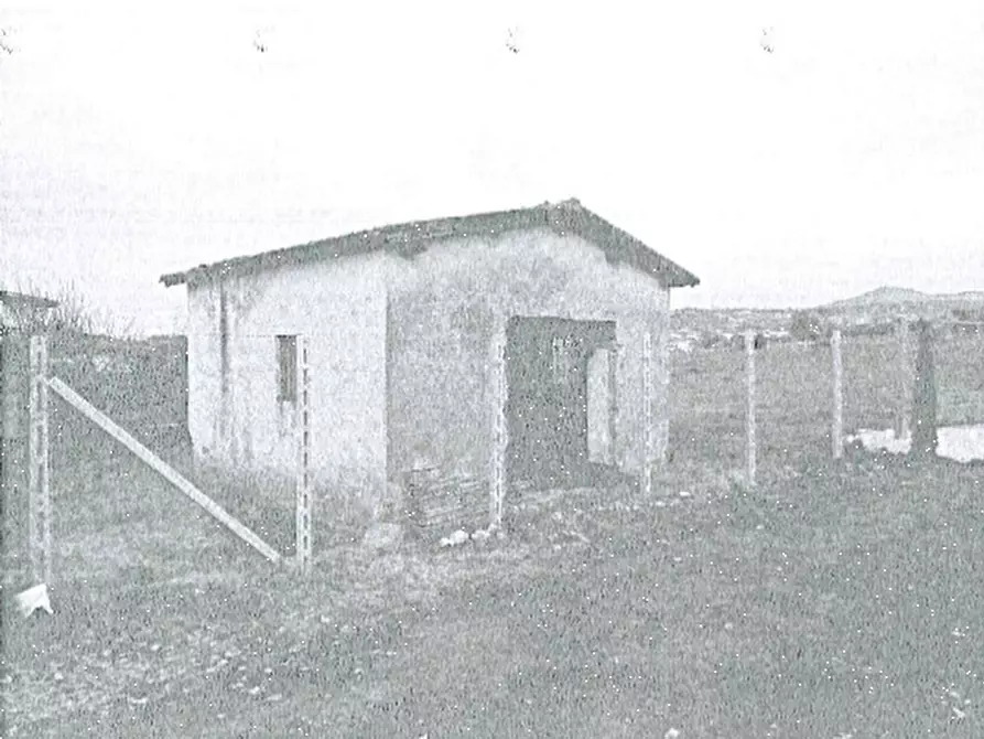 Immagine 1 di Magazzino in vendita  in Via di Santa Fumia a Castel Gandolfo