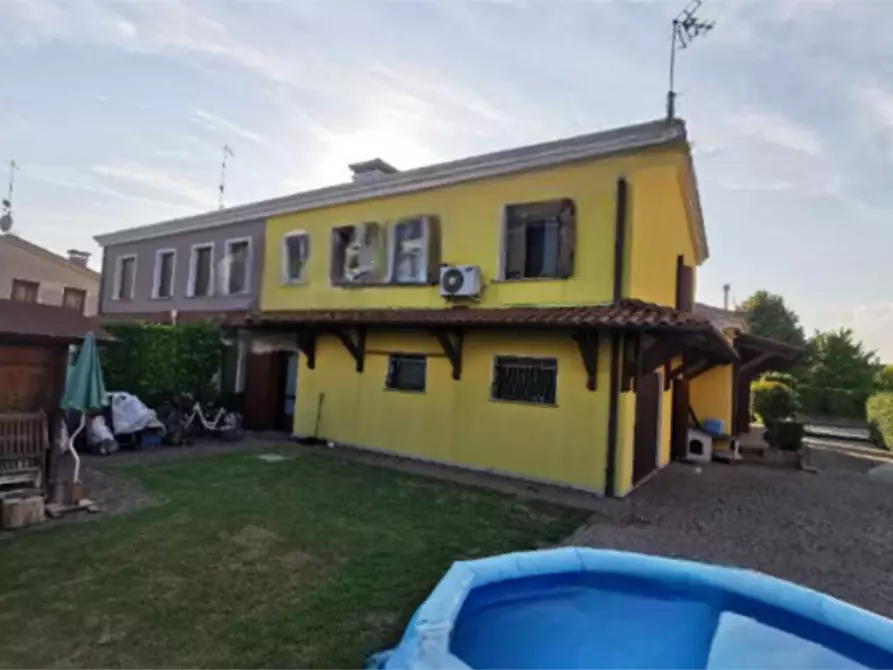 Immagine 6 di Villa in vendita  in Via Danubio a San Donà Di Piave