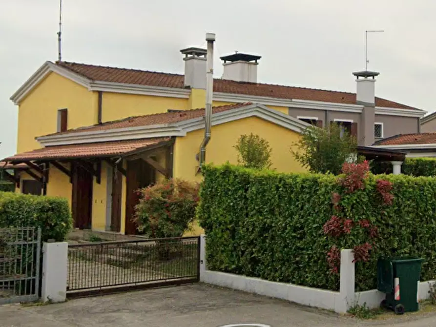 Immagine 9 di Villa in vendita  in Via Danubio a San Donà Di Piave