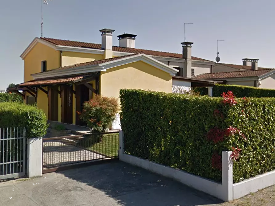 Immagine 10 di Villa in vendita  in Via Danubio a San Donà Di Piave