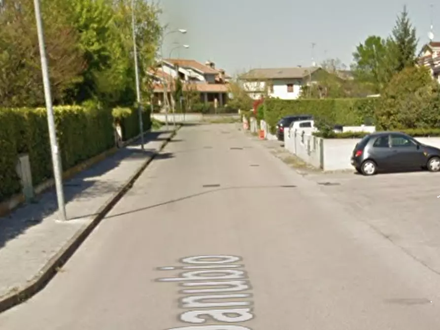 Immagine 14 di Villa in vendita  in Via Danubio a San Donà Di Piave