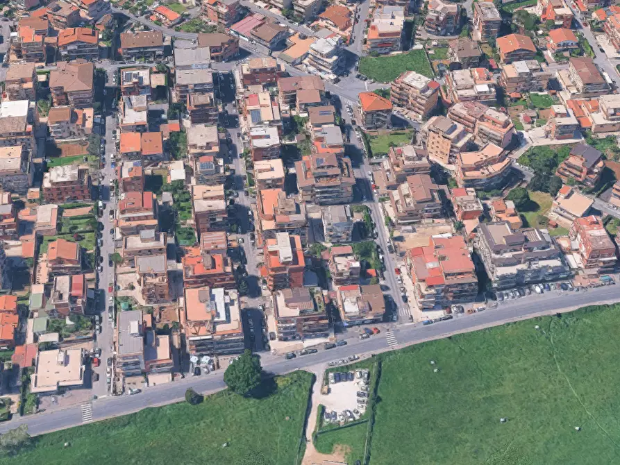 Immagine 5 di Appartamento in vendita  in Via Limbiate a Roma