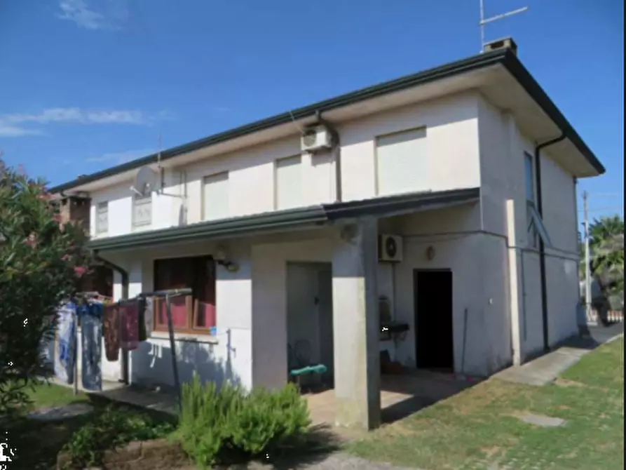 Immagine 4 di Casa indipendente in vendita  in Via Chiavichetta a Fiesso Umbertiano