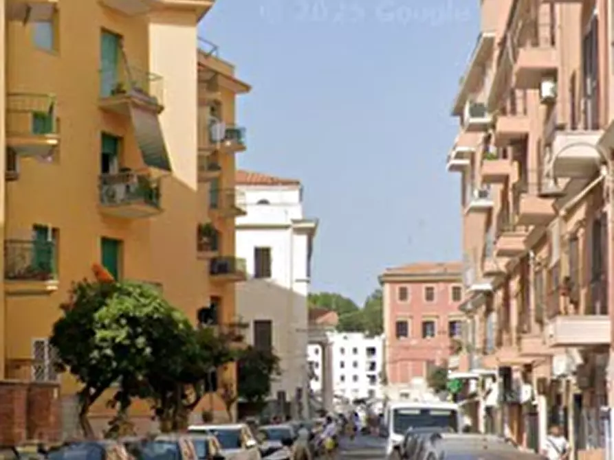 Immagine 5 di Magazzino in vendita  in Via Adua a Anzio