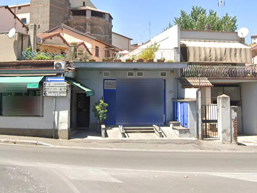 Immagine 2 di Negozio in vendita  in Via delle Mura a Velletri