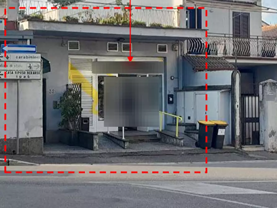 Immagine 3 di Negozio in vendita  in Via delle Mura a Velletri