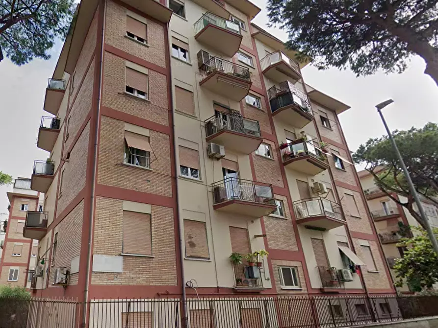 Immagine 2 di Appartamento in vendita  in Via Ferdinando Acton a Roma