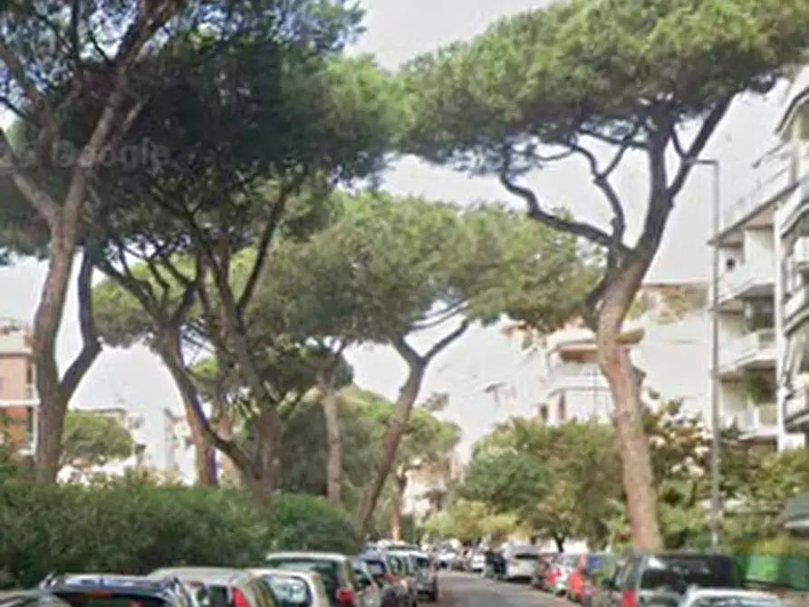 Immagine 4 di Appartamento in vendita  in Via Ferdinando Acton a Roma