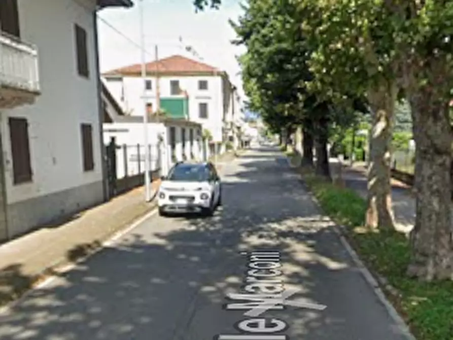 Immagine 5 di Appartamento in vendita  in Viale Marconi a Romano Canavese