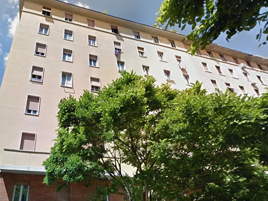 Immagine 1 di Appartamento in vendita  in Via Lucrino a Roma