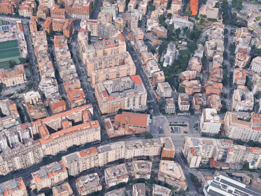 Immagine 9 di Appartamento in vendita  in Via Lucrino a Roma