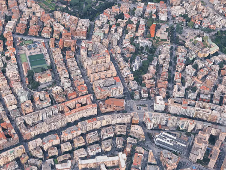 Immagine 10 di Appartamento in vendita  in Via Lucrino a Roma