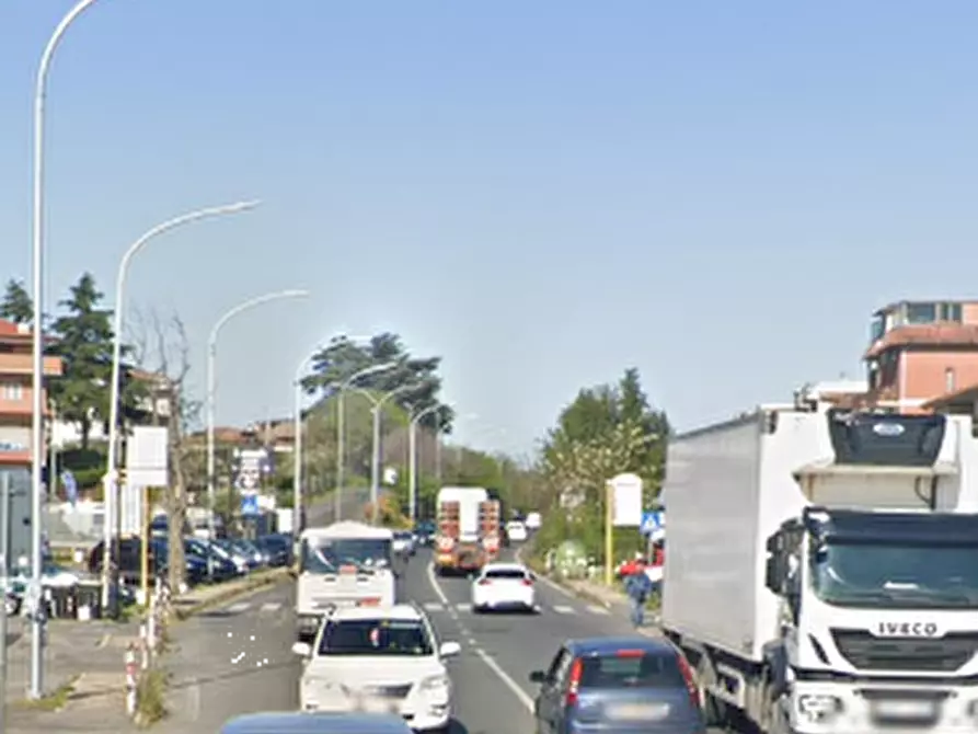 Immagine 2 di Magazzino in vendita  in Via Casilina a Roma