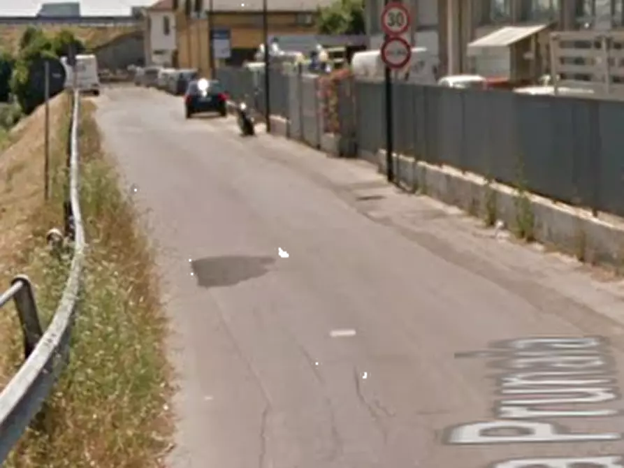 Immagine 9 di Magazzino in vendita  in Via della Prunaia a Campi Bisenzio