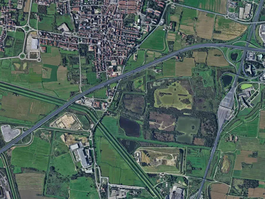 Immagine 11 di Magazzino in vendita  in Via della Prunaia a Campi Bisenzio