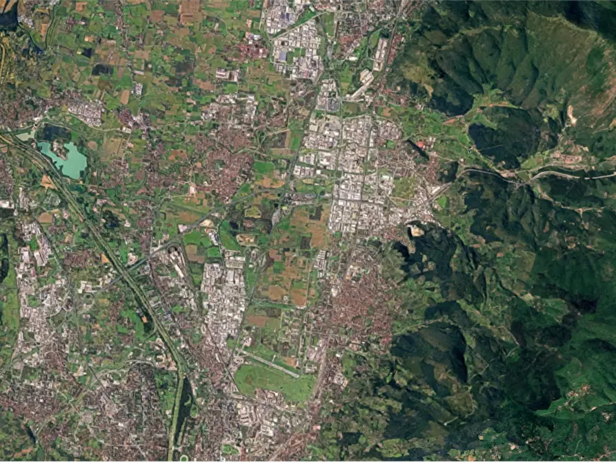 Immagine 13 di Magazzino in vendita  in Via della Prunaia a Campi Bisenzio