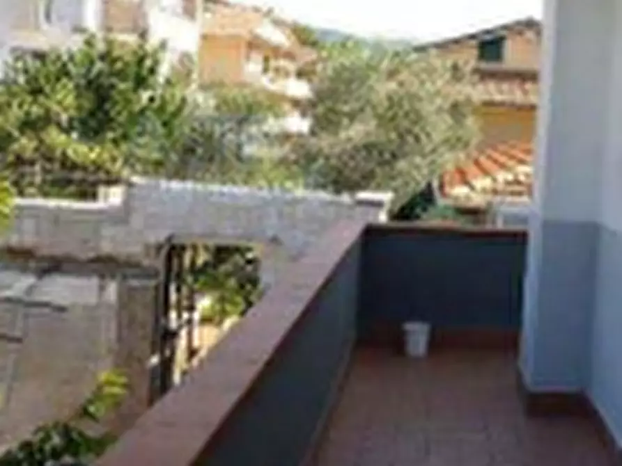 Immagine 3 di Porzione di casa in vendita  in Via Gian Domenico Polverosi\ a Capraia E Limite