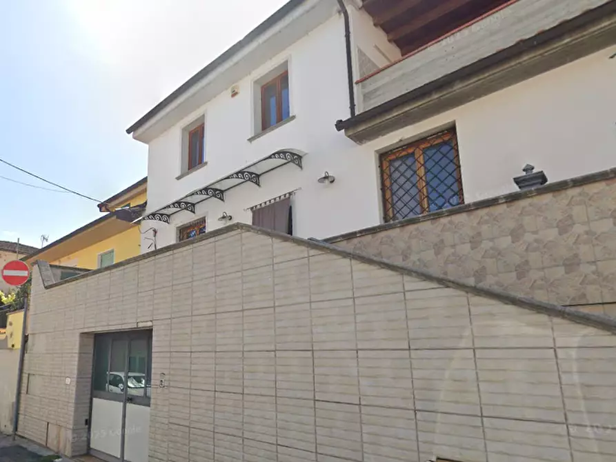 Immagine 1 di Porzione di casa in vendita  in Via Gian Domenico Polverosi\ a Capraia E Limite