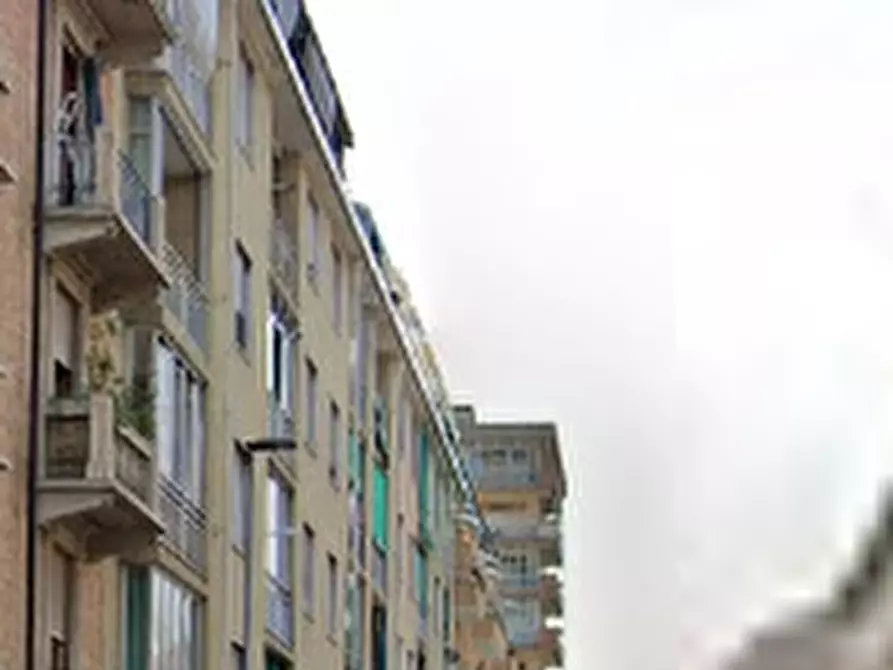Immagine 4 di Appartamento in vendita  in Via Canelli  a Torino