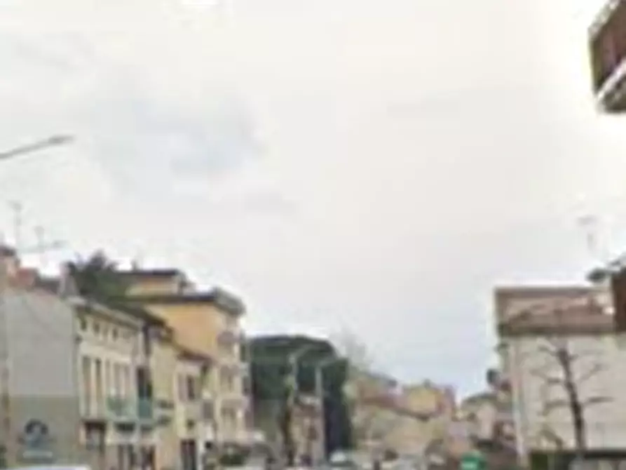 Immagine 12 di Magazzino in vendita  in Via Adriano Zarini a Prato