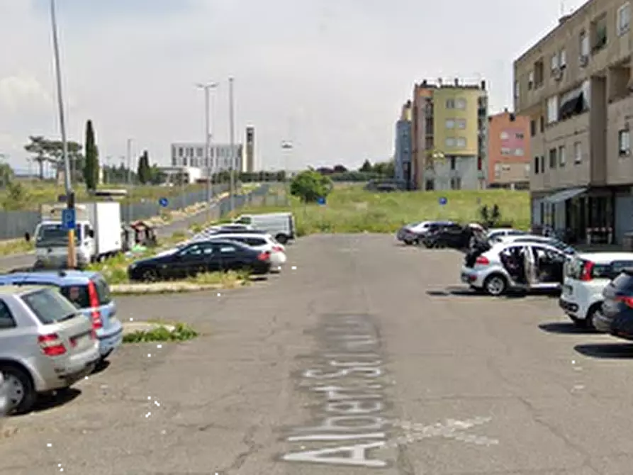 Immagine 10 di Ufficio in vendita  in Via Albert Schweitzer  a Roma