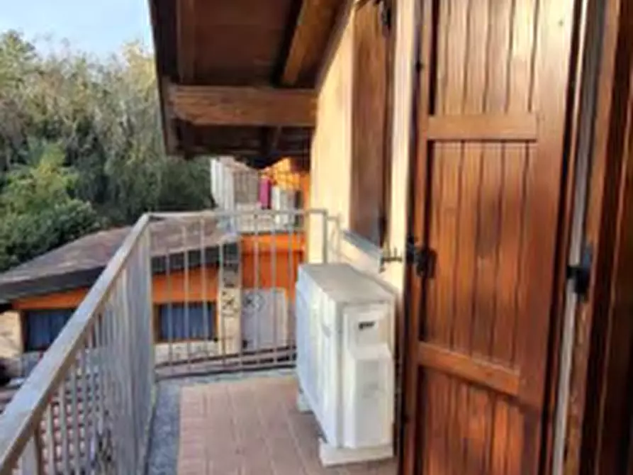 Immagine 4 di Casa indipendente in vendita  in Via Botticelli a Vanzago