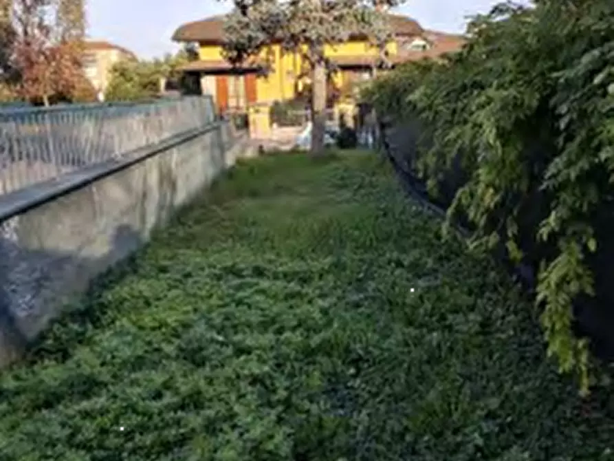 Immagine 18 di Casa indipendente in vendita  in Via Botticelli a Vanzago