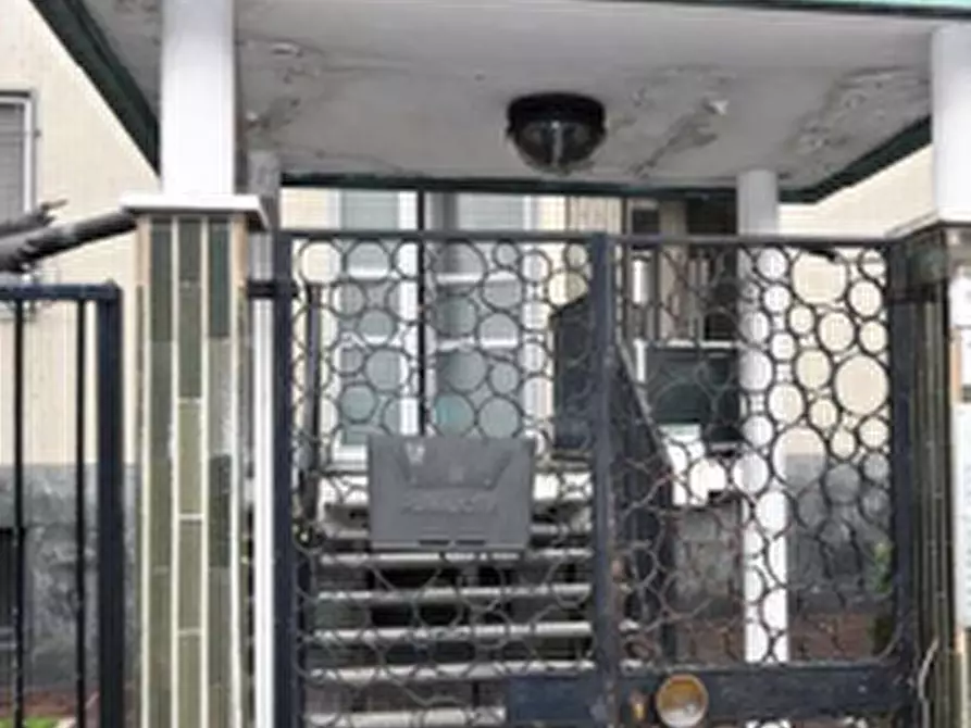 Immagine 4 di Magazzino in vendita  in Viale Palmiro Togliatti  a Rozzano