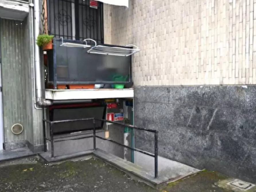 Immagine 7 di Magazzino in vendita  in Viale Palmiro Togliatti  a Rozzano