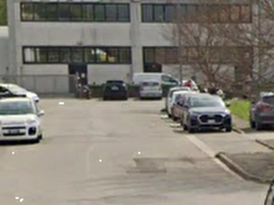 Immagine 11 di Magazzino in vendita  in Via Fratelli Giugni a Vicchio