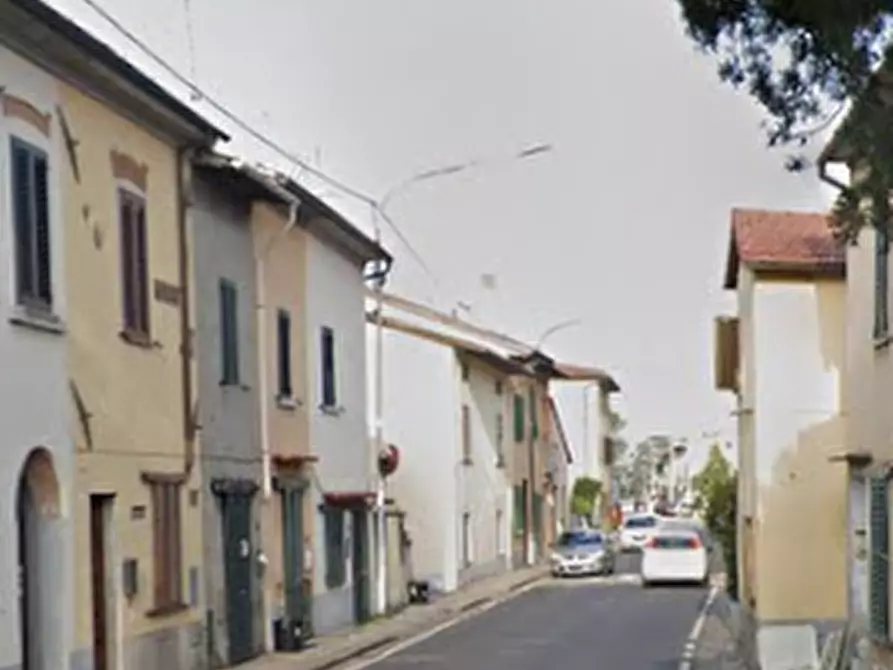 Immagine 4 di Porzione di casa in vendita  in Via Montalese a Prato