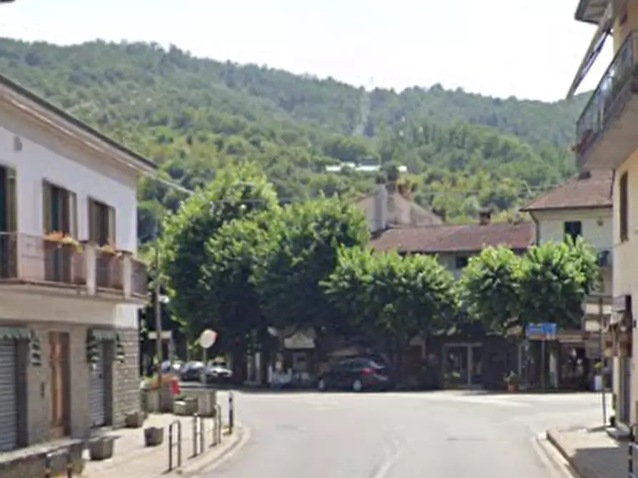 Immagine 17 di Appartamento in vendita  in Via del Bisenzio a Vernio