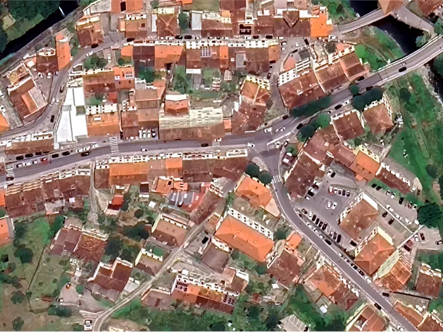 Immagine 19 di Appartamento in vendita  in Via del Bisenzio a Vernio