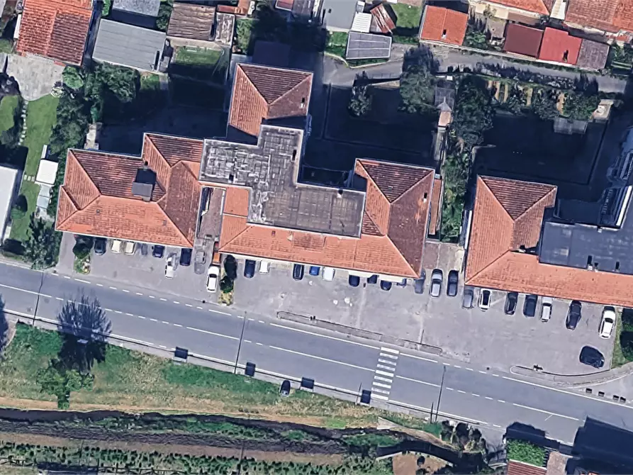 Immagine 10 di Negozio in vendita  in Via Camillo Benso Conte di Cavour a Monsummano Terme