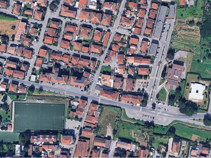 Immagine 11 di Negozio in vendita  in Via Camillo Benso Conte di Cavour a Monsummano Terme