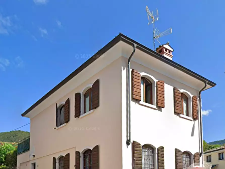 Immagine 7 di Ufficio in vendita  in Via Corrubio a Caprino Veronese